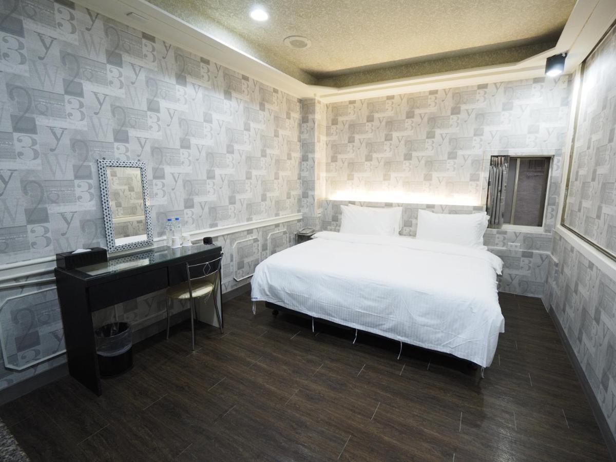 合悅都會商旅 Heyue Hotel Kota Hsinchu Bagian luar foto