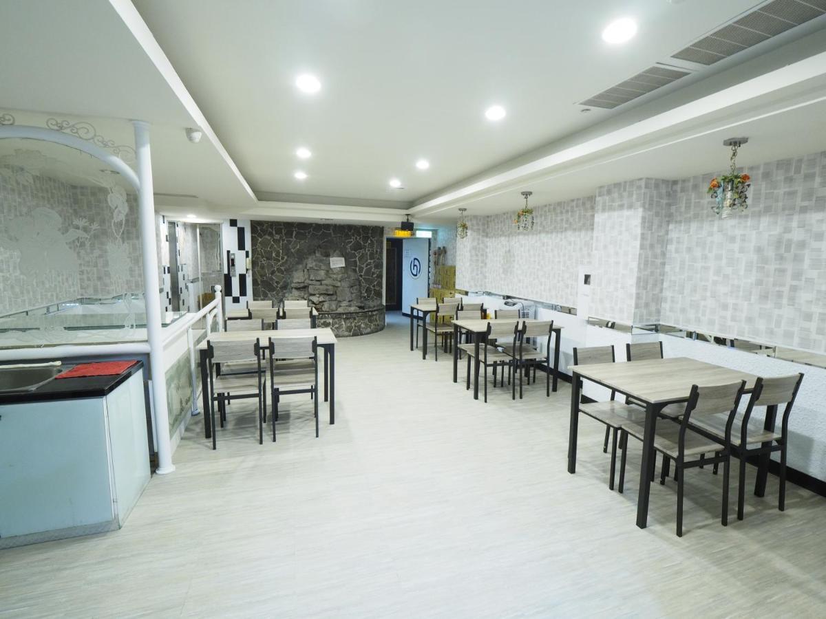 合悅都會商旅 Heyue Hotel Kota Hsinchu Bagian luar foto
